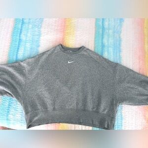 Nike oversized sweatshirt - size medium